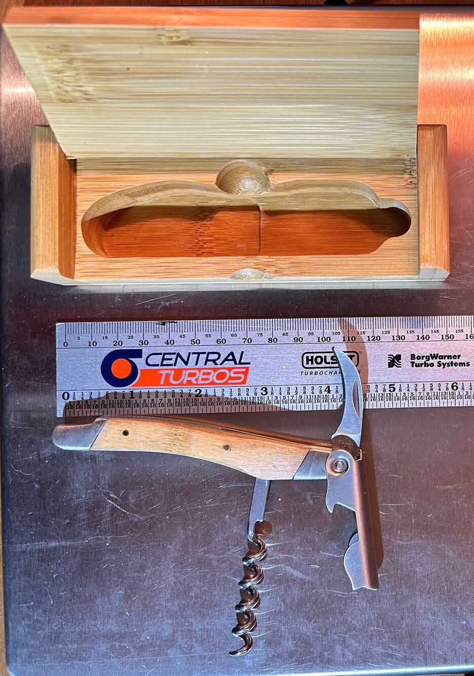 NWOT Green Bay Packers corkscrew wine/bottle opener, knife & storage box